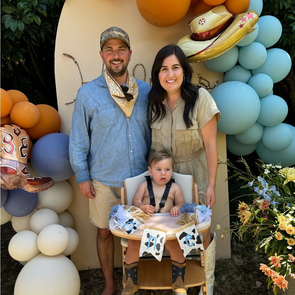 Meet your Posher, Cleo